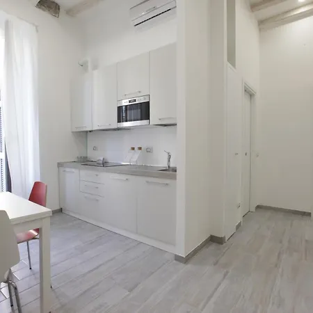 Just Urban Stays - Stylish 1Br In City Center - Balcony And Metro M2 M4-3